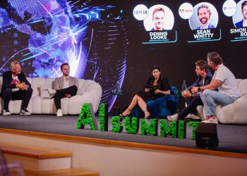 AI-Summit_26.06.25-Mainstage_3-14